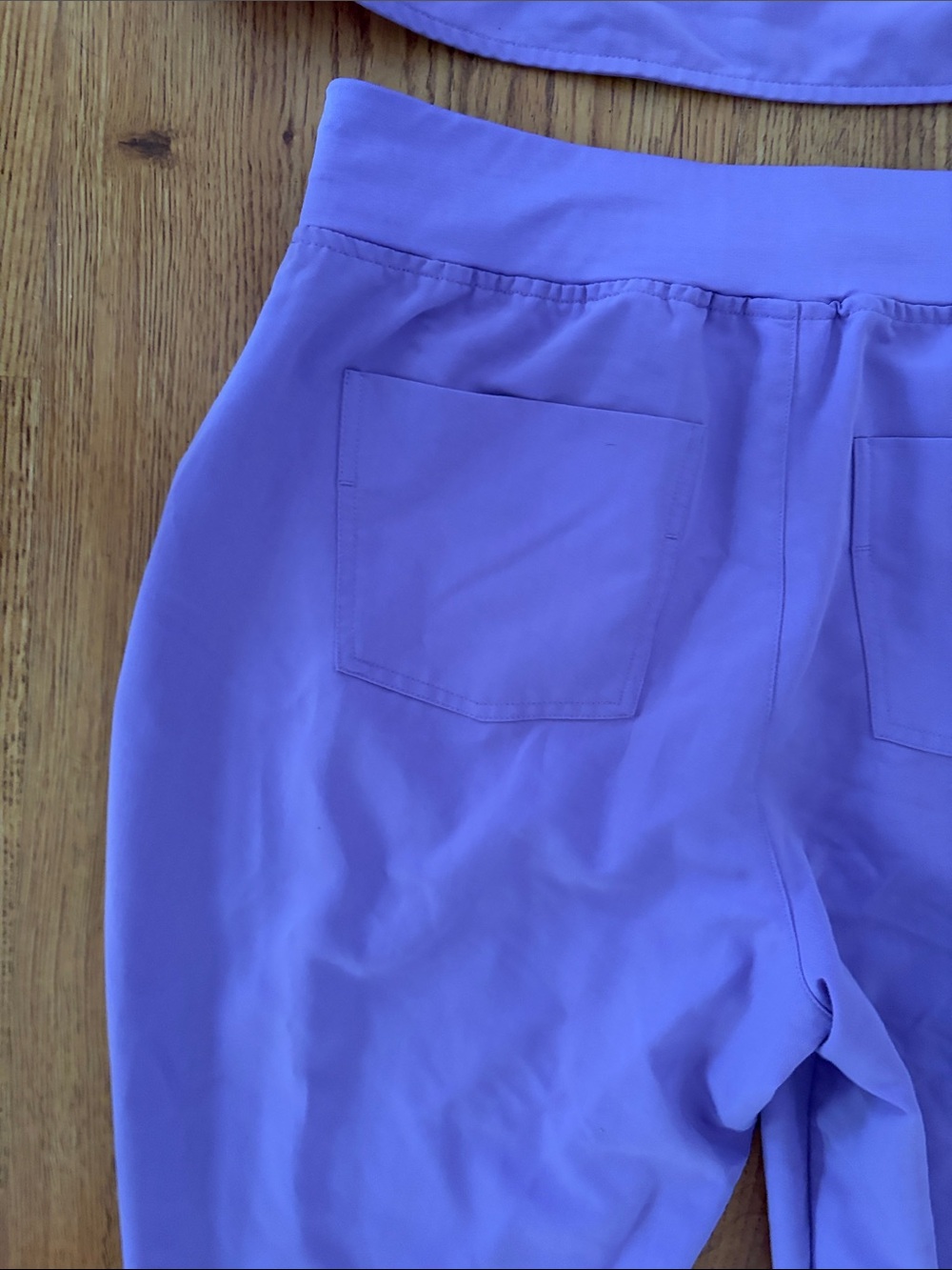 Figs Technical Collection Women's Lavender Jogger Top & Pants - Size L - Picture 12 of 14
